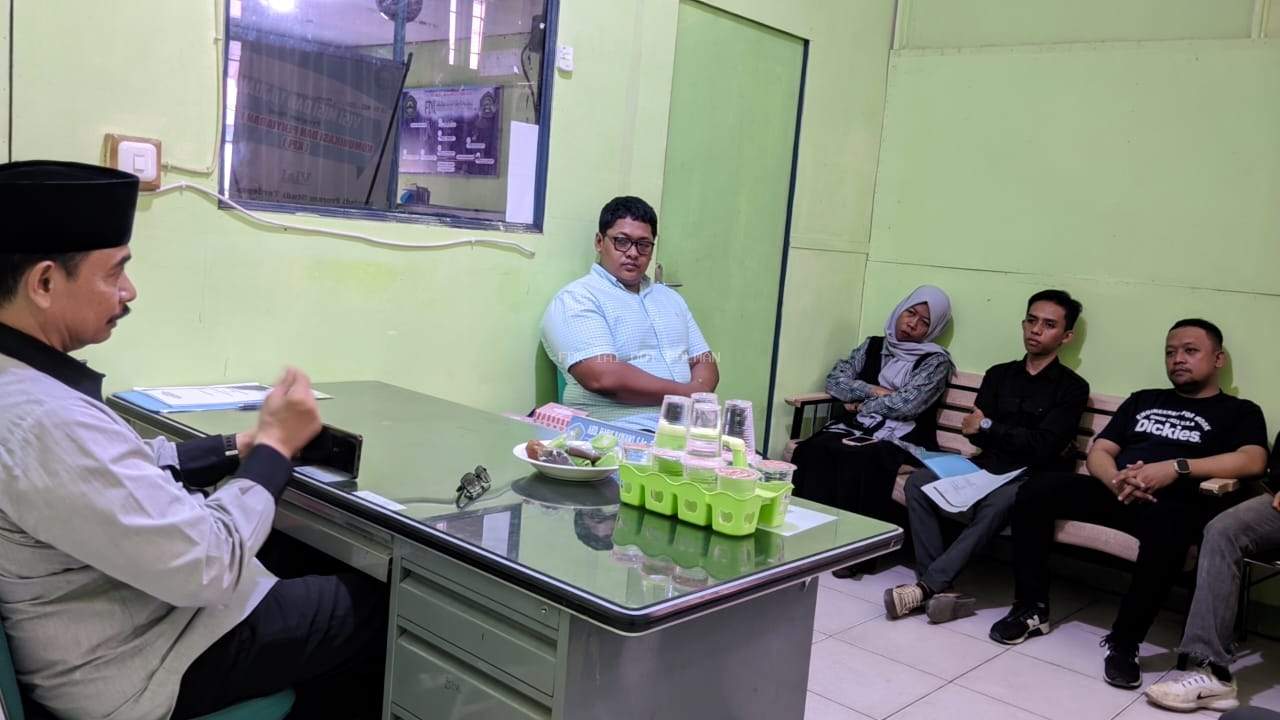 Dekan Fakultas Dakwah dan Komunikasi IAI DDI Polewali Mandar Pimpin Rapat Persiapan Kegiatan Pelatihan Jurnalistik